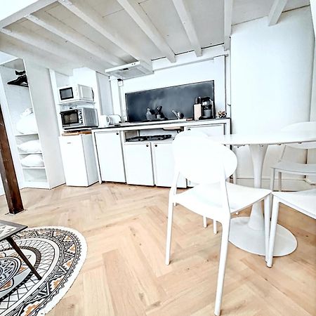 Mini Duplex 50M Du Vieux Port Lägenhet Cannes Exteriör bild