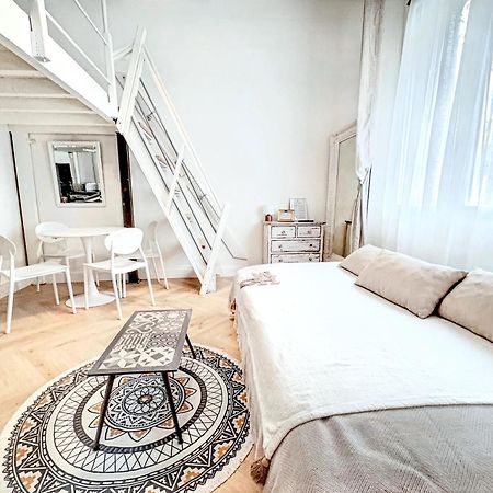 Mini Duplex 50M Du Vieux Port Lägenhet Cannes Exteriör bild